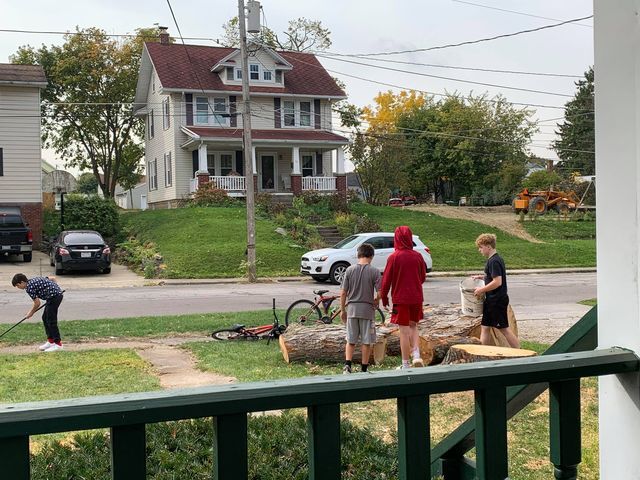 Shelby youths provide helping hands
